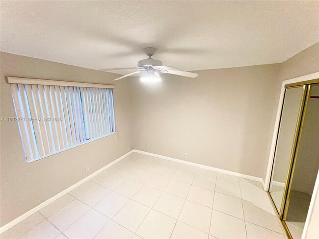 Photo - 2175 NE 56th St Unidad 105