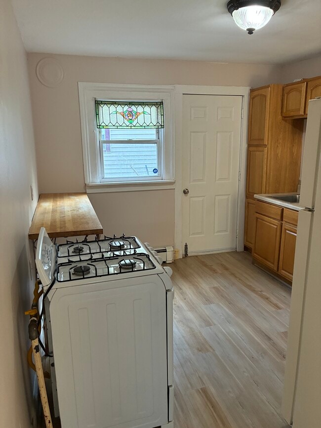 405 Bellevue St Unit # 2