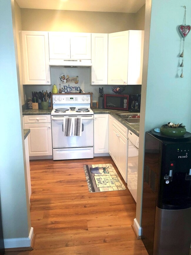 Photo - 707 Indica Ct Unit All-Inclusive 3BR/2BA Condo - Move-in Ready