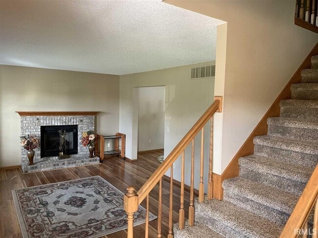 Photo - 9420 Bridgewood Pl