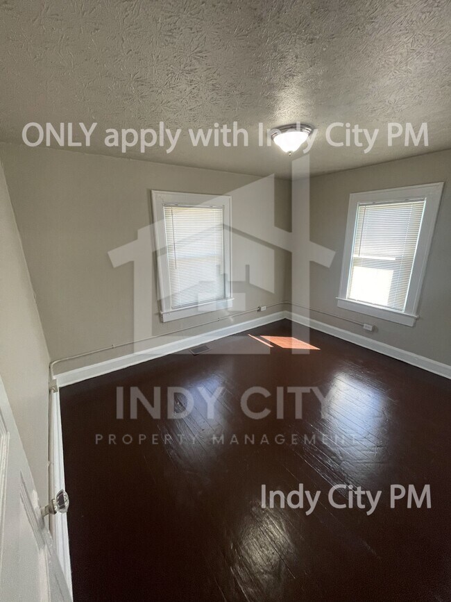 Photo - 3052 Carson Ave