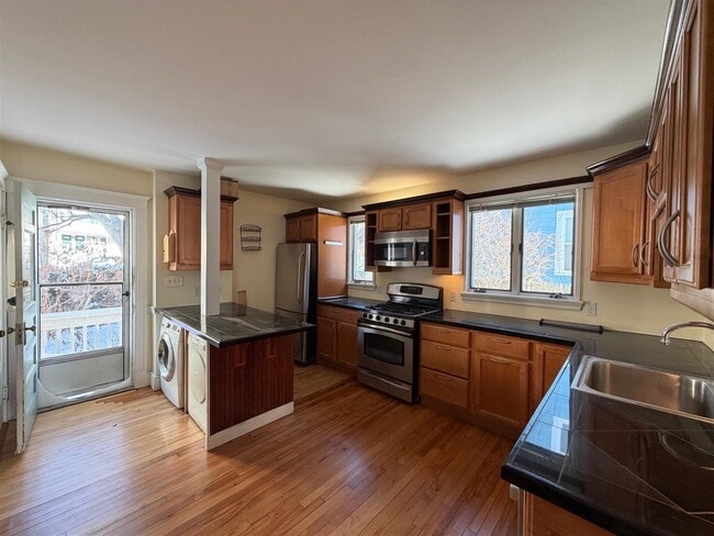 Photo - 67 Fairfax St Unit 1