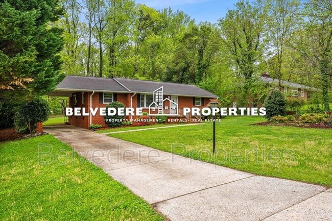 Photo - 2203 Oak Hill Dr