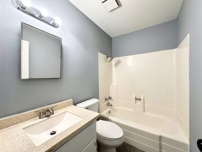 Photo - Maple Manor Apartments