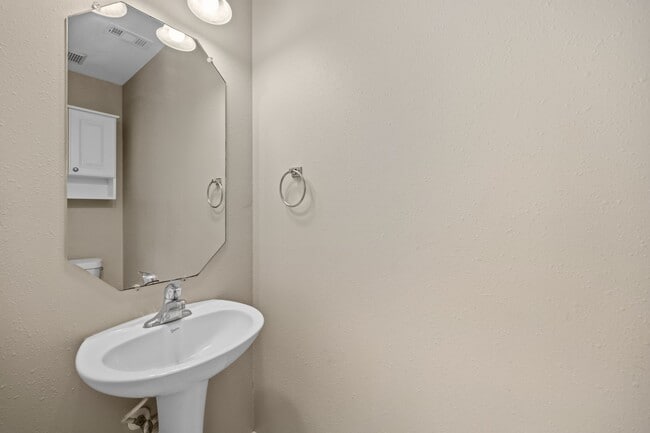 Photo - 8714 Thistlemoor Ln