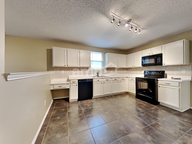 Photo - 1953 Ramada Trl