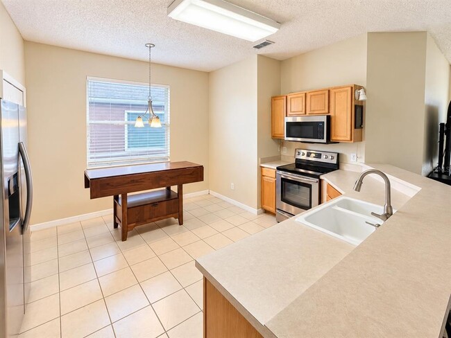 1109 Royal St George Dr