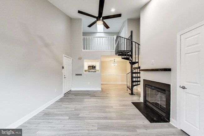 Photo - 13041 Shadyside Ln Unit 11-188