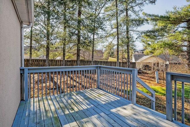 Photo - 550 W 12th St