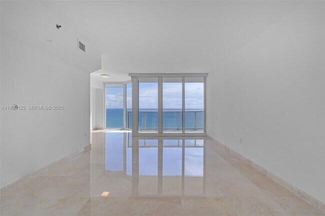 Photo - 19333 Collins Ave Unidad 2703