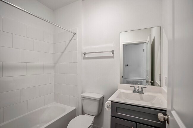 Photo - 16915 Elm Grove Rd