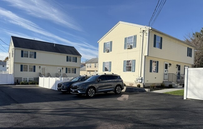 Lado de la casa - 86 Central St