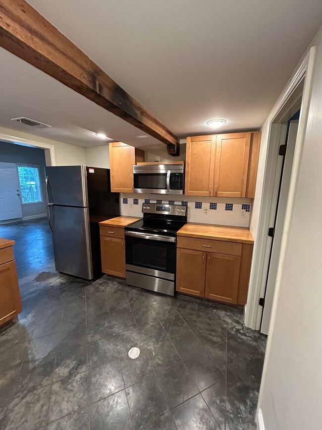 Photo - Beautiful apartment on parklike grounds Unit Apt #2, 1st fl