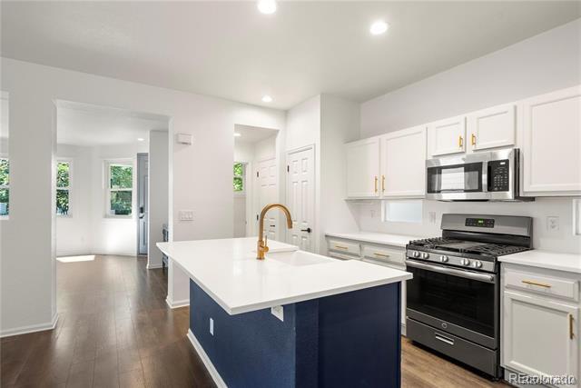 Photo - 2883 Central Park Blvd