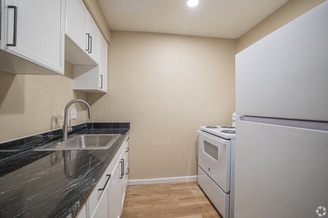 Oakridge Apartments