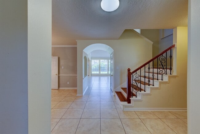 Photo - 2610 Ledgebrook Ln