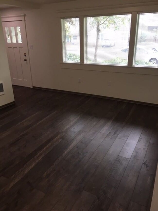 Photo - Gorgeous Recently updated 3 bed House Just Blocks from Campus!