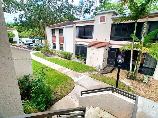 Building Photo - 9856 NW 3 St Rental