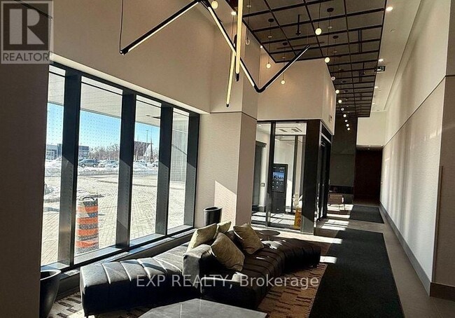 Photo - 1007 The Queensway Unité 505