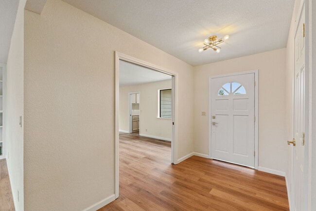 Photo - 3642 Larkspur Ln