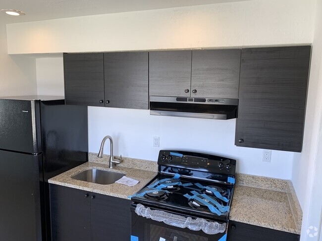 Building Photo - RENOVATED KITCHEN......GRANITE COUNTER TOP... Rental