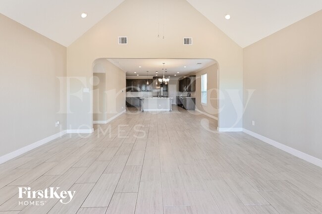 Photo - 215 Brazos Dr