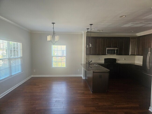 Photo - 216 Hawks Nest Cir