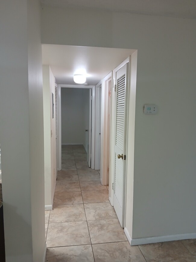 4810 S Dauphin Ave Unit 4810 s dauphin