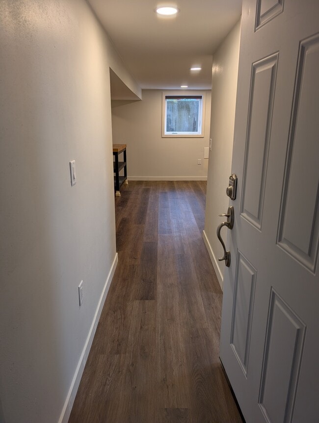 Entry way - 5936 34th Ave SW Unit B