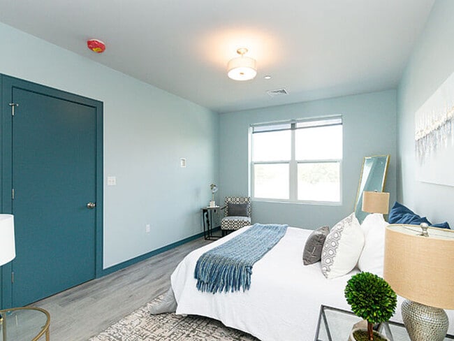 Photo - 1258 Massachusetts Ave