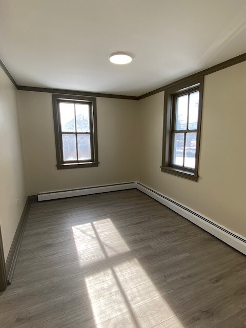 Dining Room - 4448 Orefield Rd Unit B