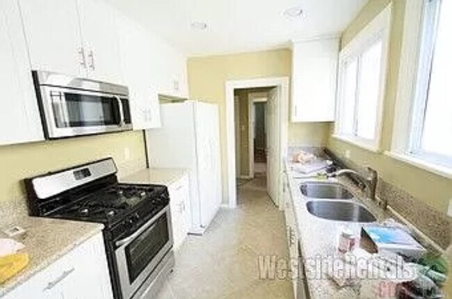 Photo - 1145 S Shenandoah St