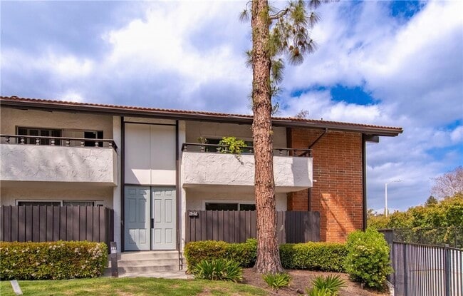 Photo - 31555 Lindero Canyon Rd Unit 14