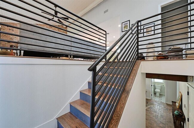 Photo - 10102 Murmuring Creek Dr