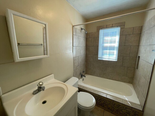 Photo - Affordable 2 Bedroom Home in Druid Hills!