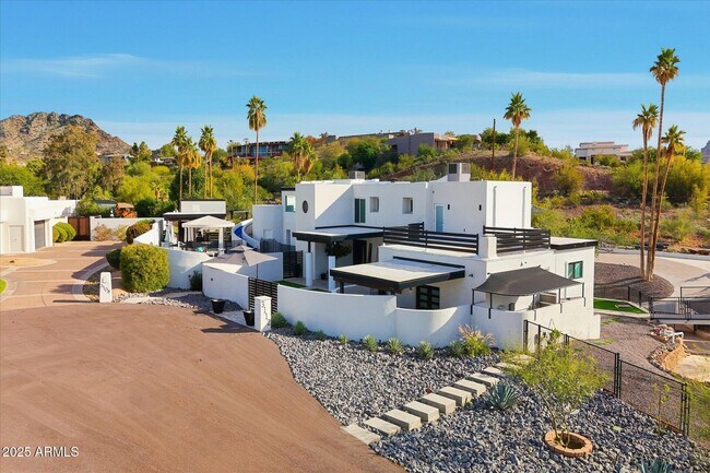 Photo - 3112 E Palo Verde Dr