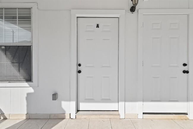 Photo - 2202 Hutchins St Unit A