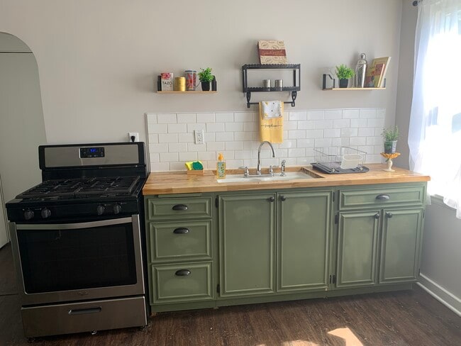 Building Photo - 804 Bauman Ave Unit #B