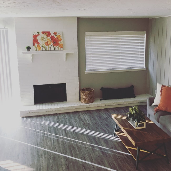 Building Photo - Rock Canyon Apartments