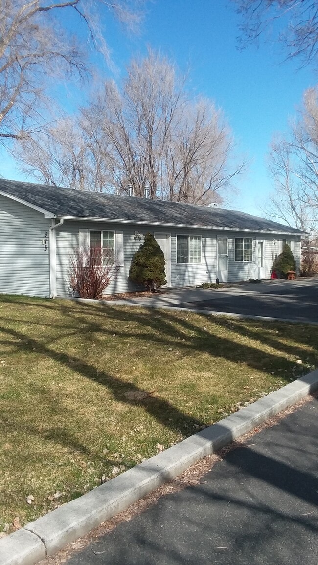 Building Photo - 375 W Pine St Unit A