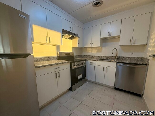 Building Photo - 51 Hill Rd