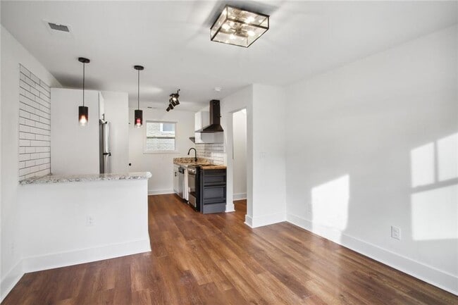 Photo - 782 Dixie Ave NE Unit 4