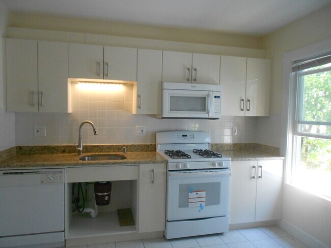 63 Fairbanks St Unit 2