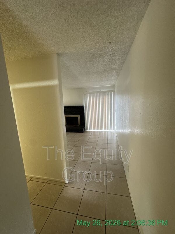 Photo - 3525 S County Center Dr