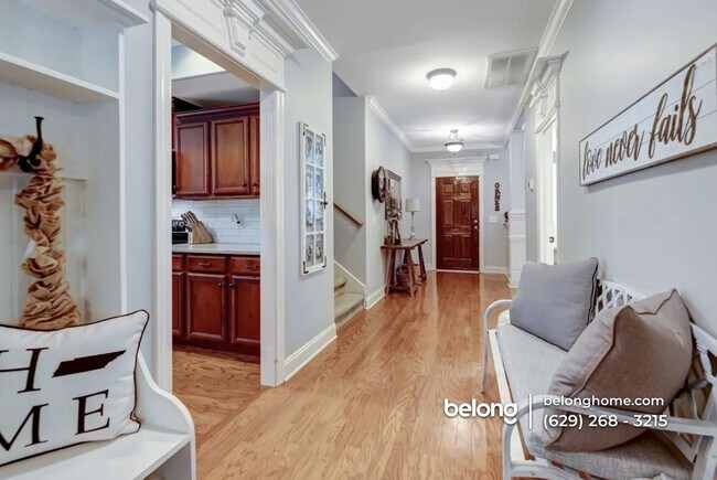 Photo - 109 Woodcliff Ct