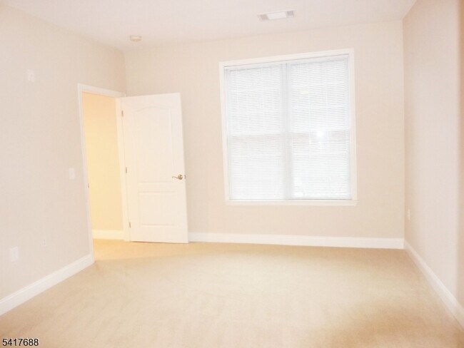 Photo - 2214 Ramapo Ct Unidad 2214