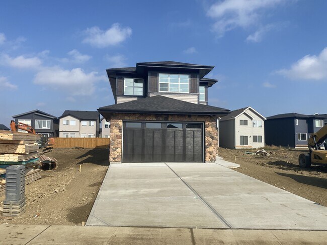 Photo - 15864-15827 27 Ave SW