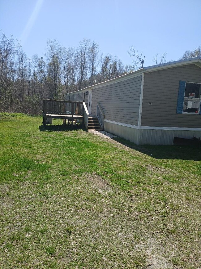 Building Photo - 98 Leasch Loop