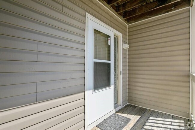 Building Photo - 664 Bartons Landing Pl Rental