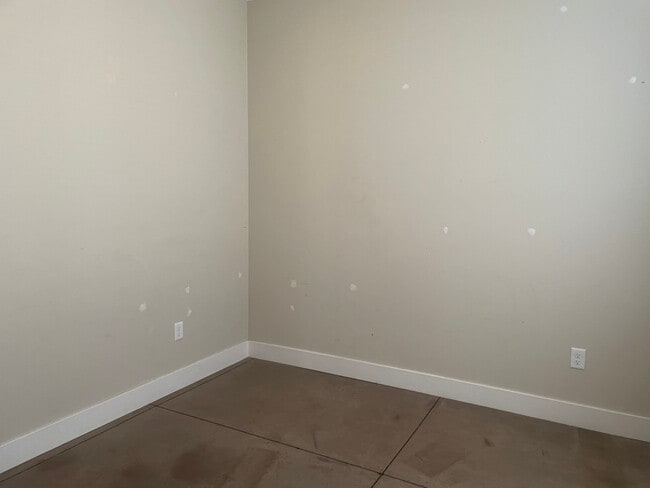 Photo - 4833 N Hillside Ct